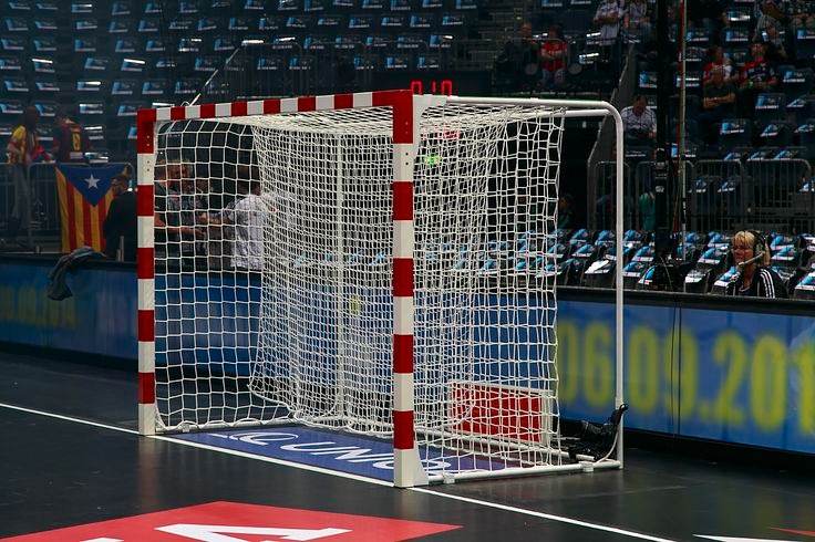 اكسسوارات ملاعب كرة اليد